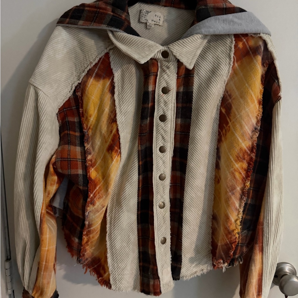 NWOT Medium oversized hoodie Oversized Fabric Patchwork Button-Up hoodie